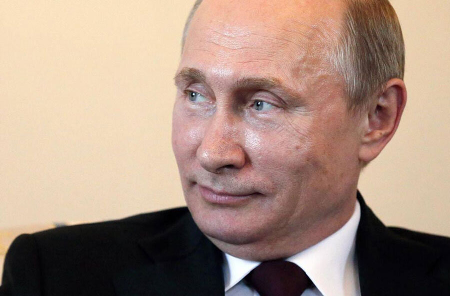 Путин треба само да се прошета на изборите . Путин треба само да се прошета на изборите .