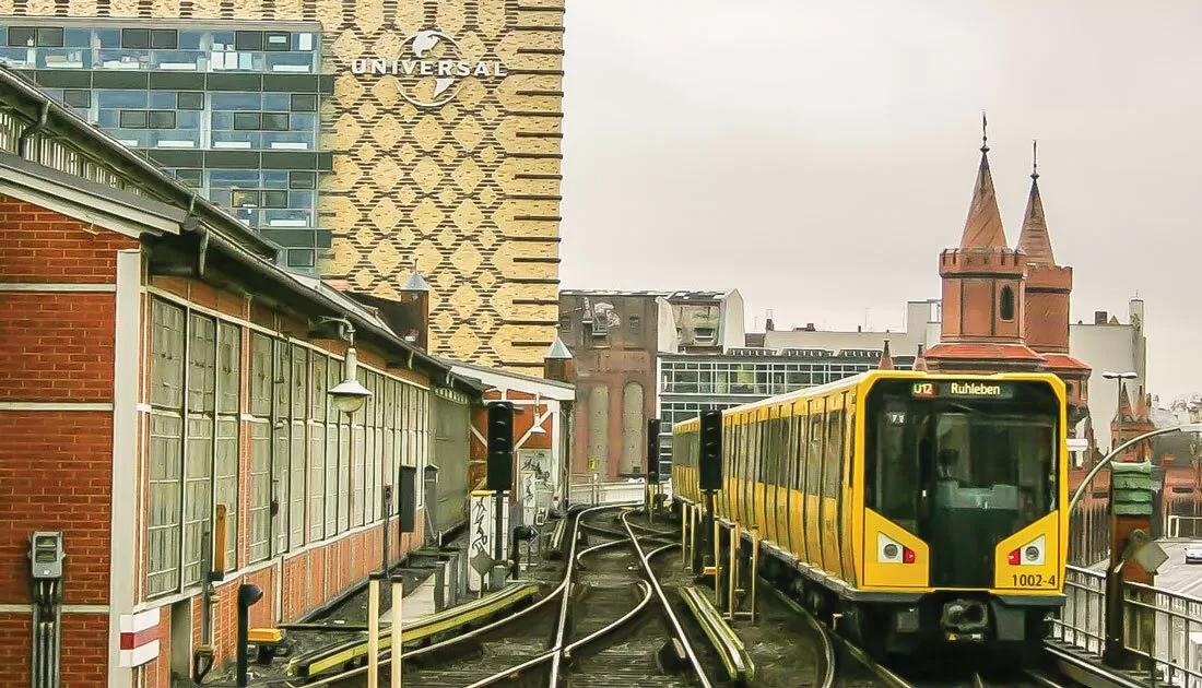 „S-Bahn“ во Берлин | извор: commons.wikipedia.org „S-Bahn“ во Берлин