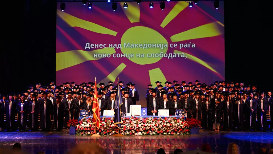 Интонирање на македонската химна. Интонирање на македонската химна.